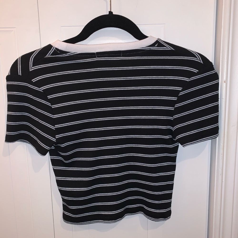 Cropped t-shirt - Picture 4 of 4